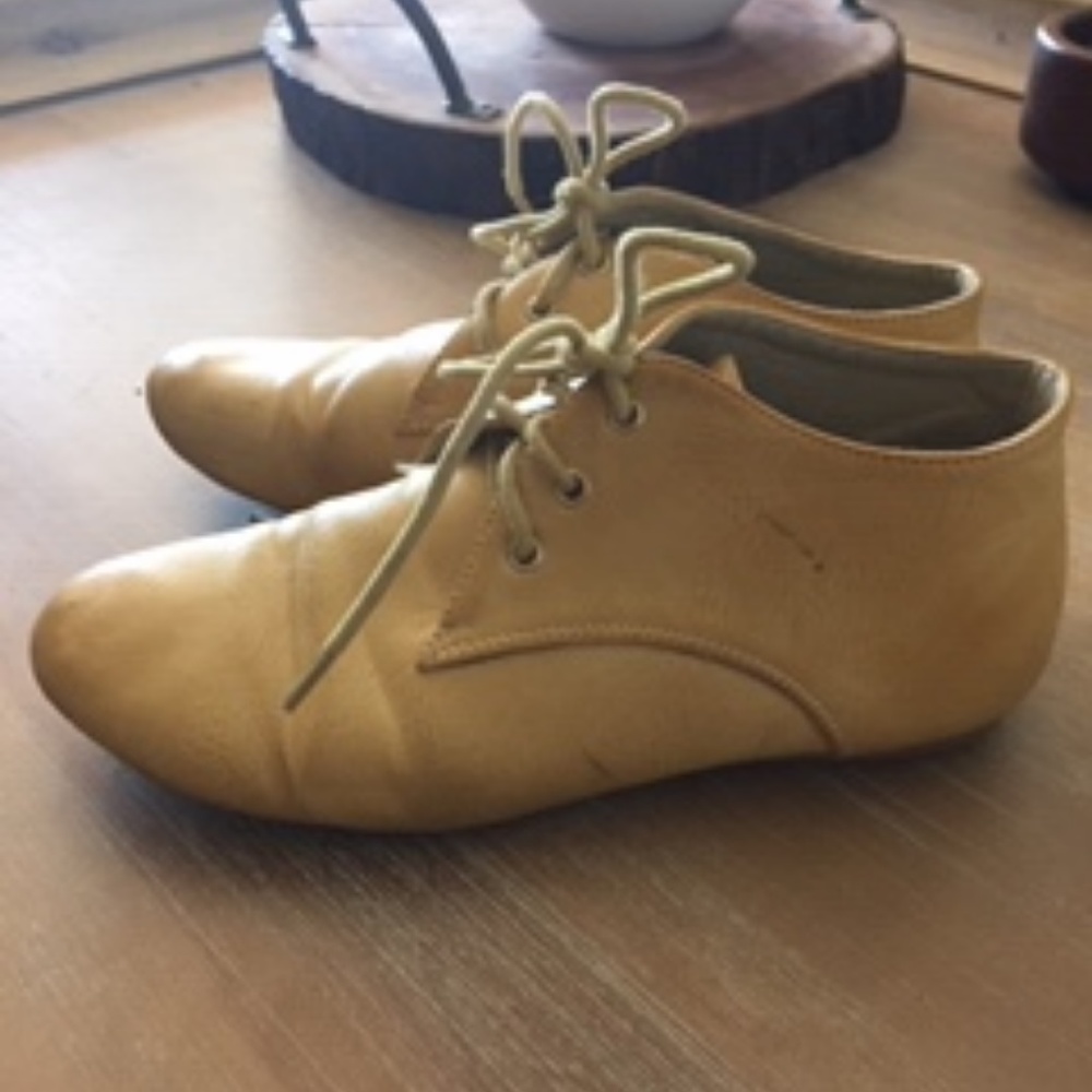 Mustard Women's Oxfords